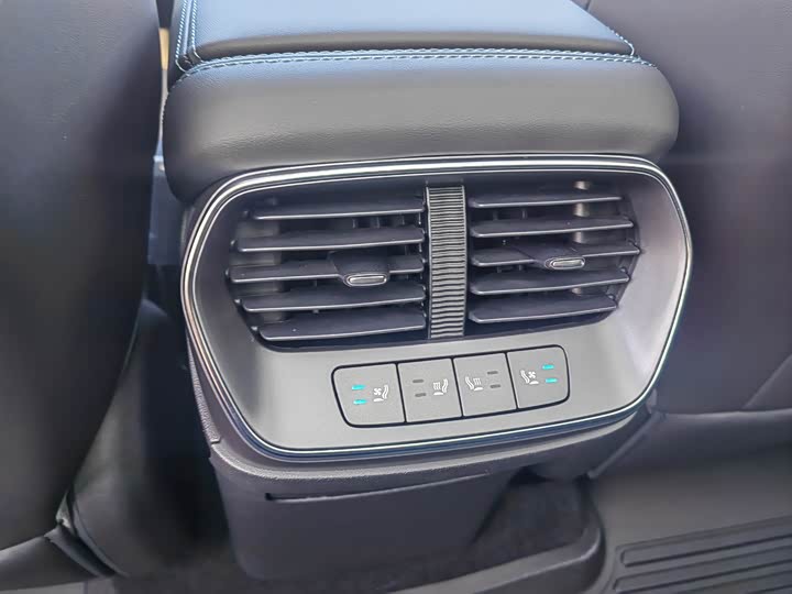 Фото 9 - BYD Sea Lion 07 EV