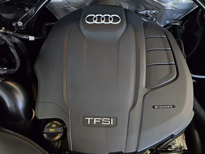 Фото 16 - Audi Q5L