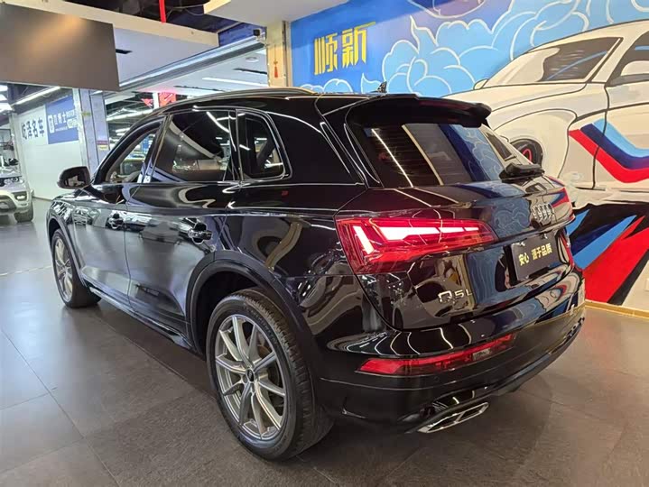 Фото 3 - Audi Q5L