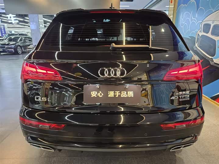 Фото 4 - Audi Q5L