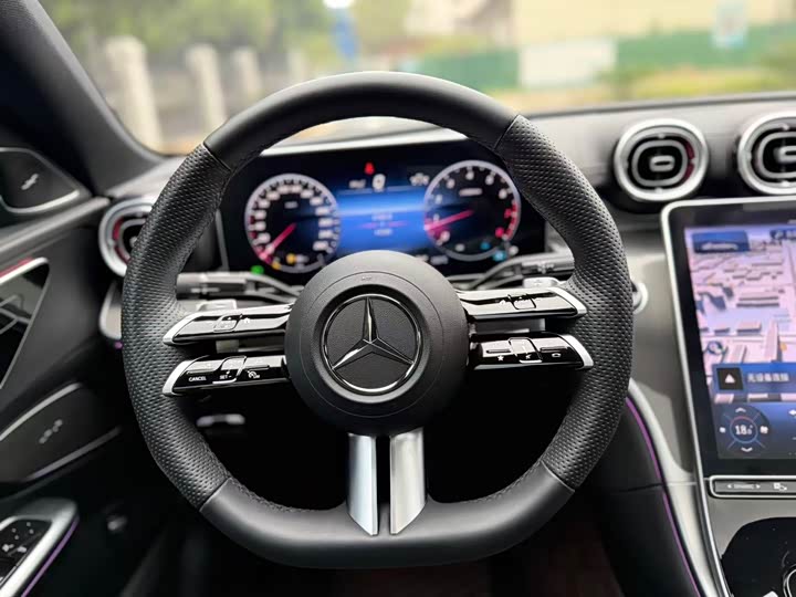 Фото 10 - Mercedes-Benz C-Class