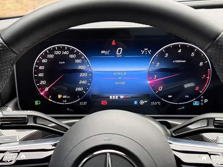 Фото 11 - Mercedes-Benz C-Class