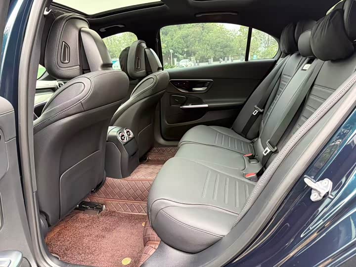 Фото 6 - Mercedes-Benz C-Class