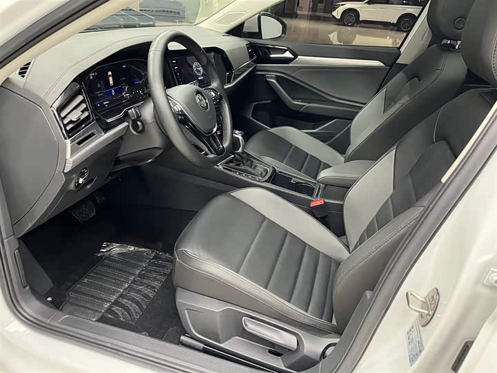 Фото 12 - Volkswagen Sagitar L