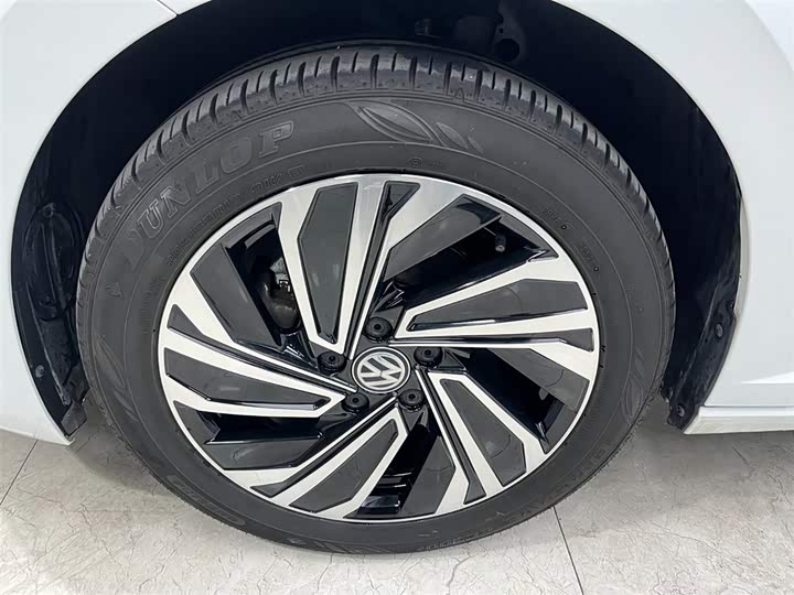 Фото 20 - Volkswagen Sagitar L