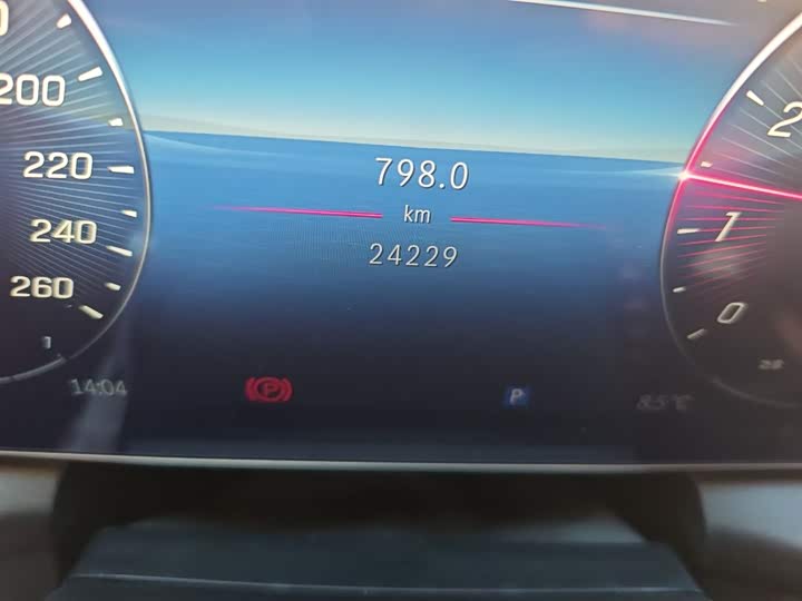 Фото 14 - Mercedes-Benz GLC-Class