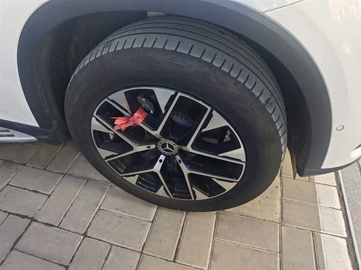 Фото 9 - Mercedes-Benz GLC-Class