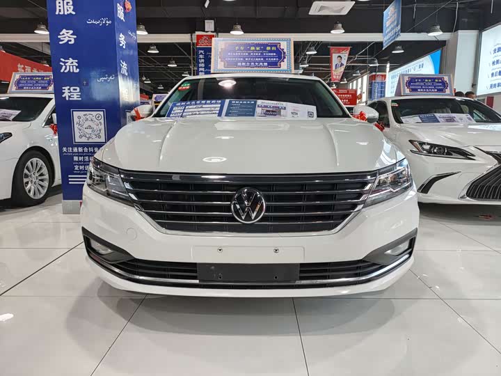 Фото 2 - Volkswagen Lavida