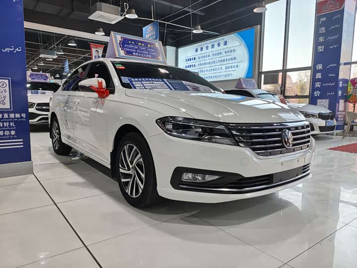 Фото 3 - Volkswagen Lavida