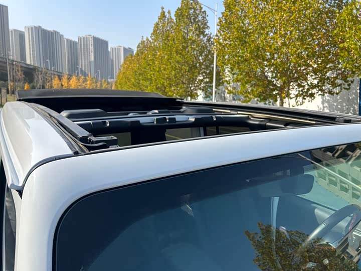 Фото 10 - Jeep Wrangler