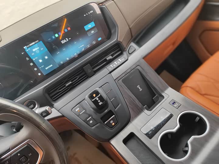 Фото 16 - Ford Tourneo