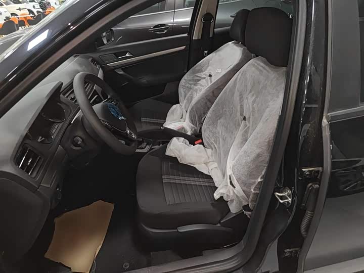 Фото 15 - Volkswagen Lavida