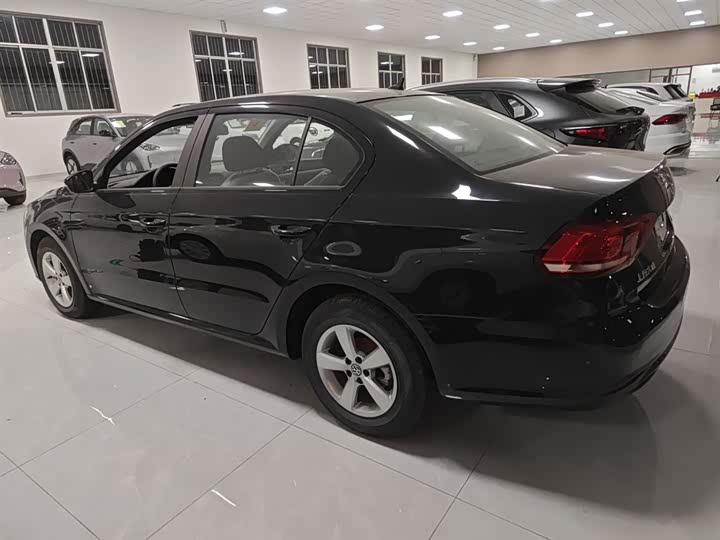 Фото 5 - Volkswagen Lavida