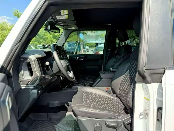 Фото 3 - Ford Bronco