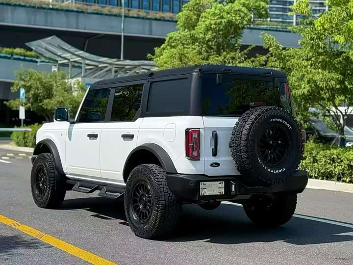 Фото 7 - Ford Bronco