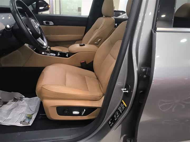 Фото 15 - LiXiang One