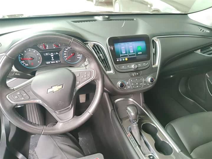 Фото 10 - Chevrolet Malibu XL