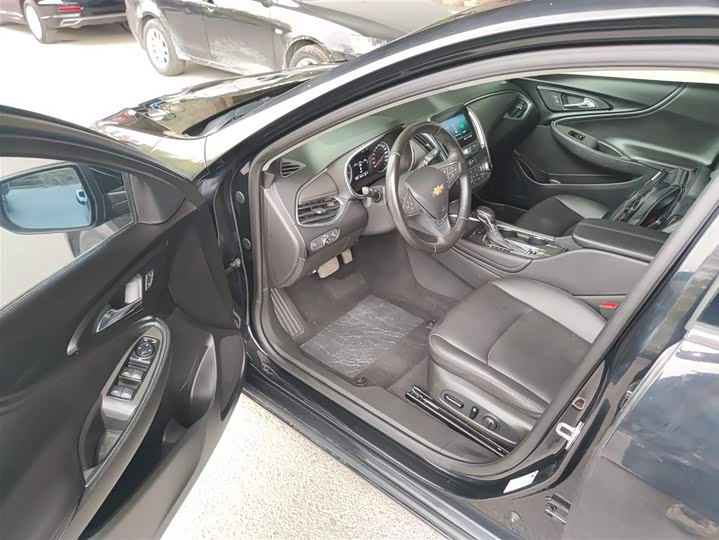 Фото 16 - Chevrolet Malibu XL