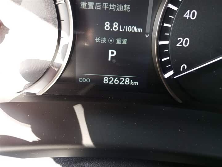 Фото 14 - Lexus RX