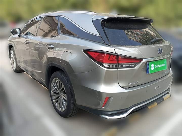 Фото 5 - Lexus RX