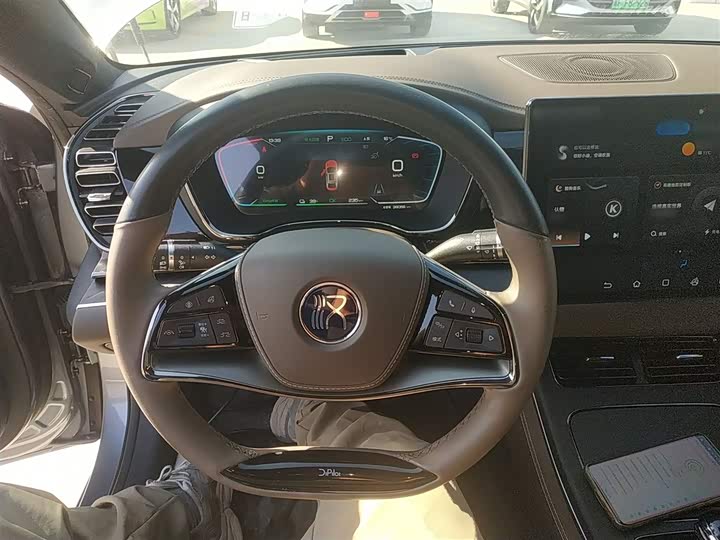 Фото 11 - BYD Han