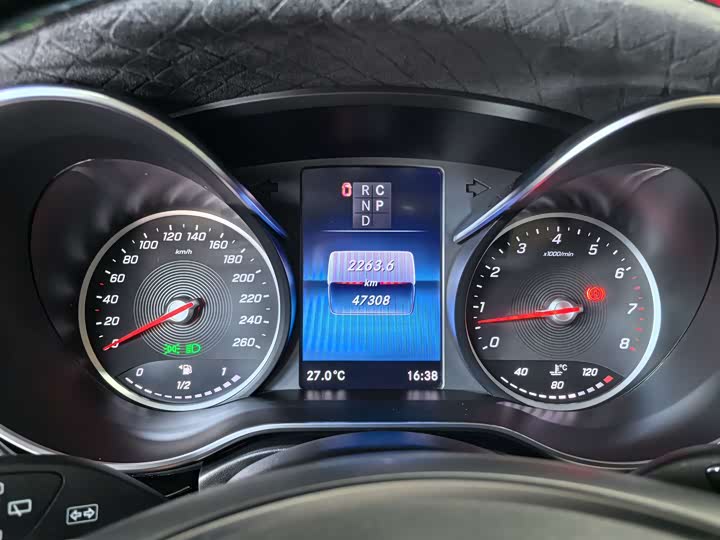 Фото 7 - Mercedes-Benz V-Class