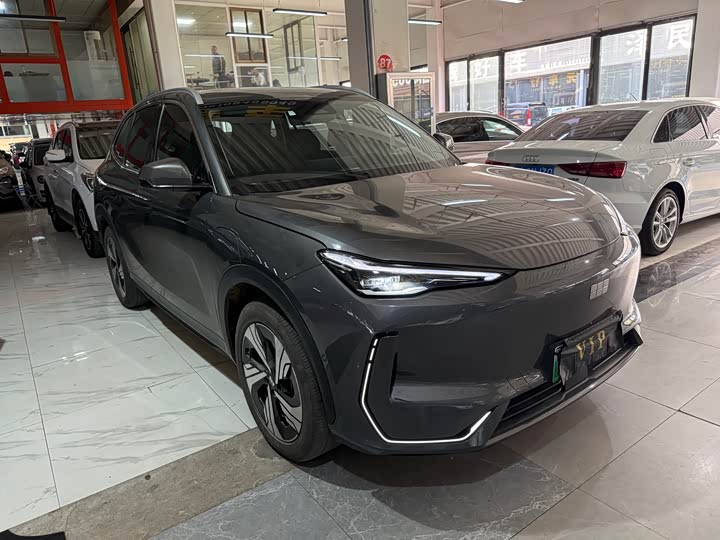 Фото 3 - Geely Galaxy E5