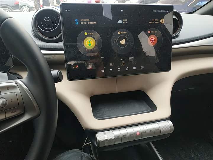 Фото 13 - BYD Dolphin