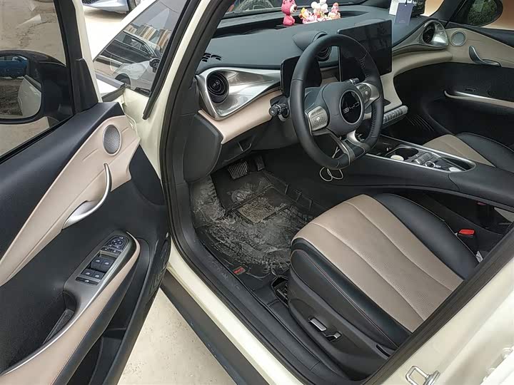 Фото 16 - BYD Dolphin