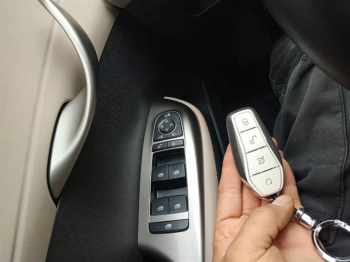 Фото 9 - BYD Dolphin