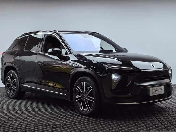 Фото 3 - Nio ES6