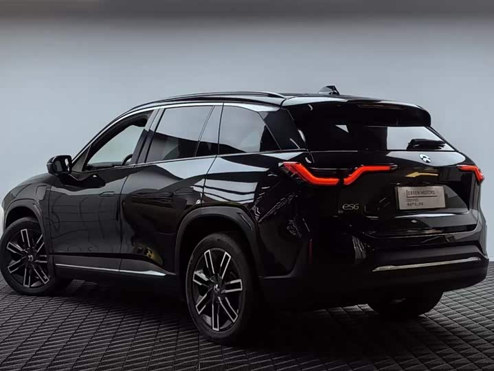 Фото 6 - Nio ES6
