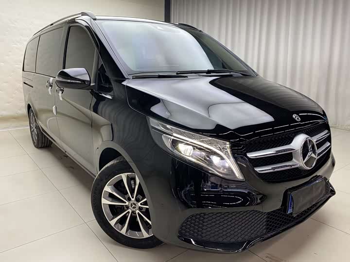 Фото 3 - Mercedes-Benz V-Class