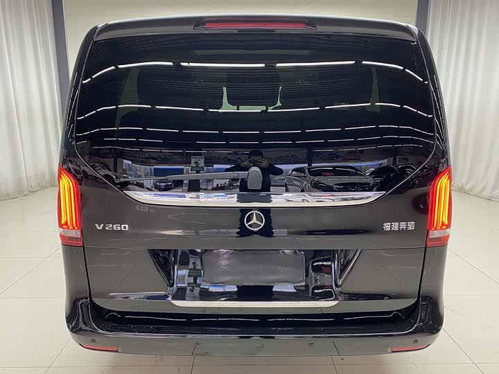 Фото 5 - Mercedes-Benz V-Class