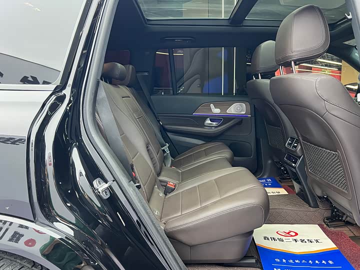 Фото 16 - Mercedes-Benz GLS-Class