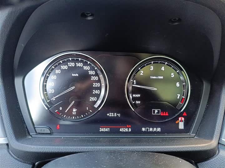 Фото 12 - BMW X2