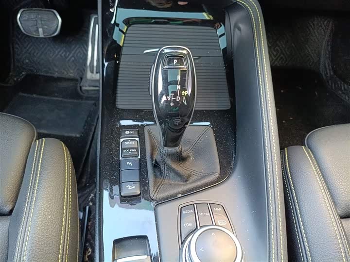 Фото 14 - BMW X2