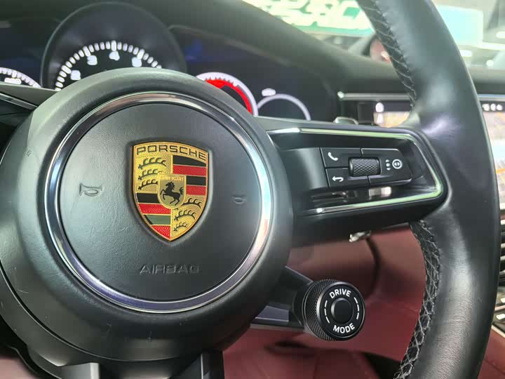 Фото 7 - Porsche Panamera