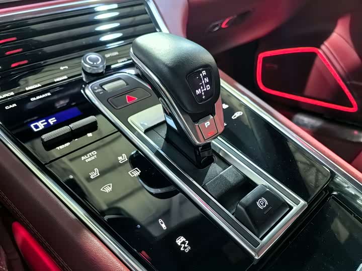 Фото 9 - Porsche Panamera