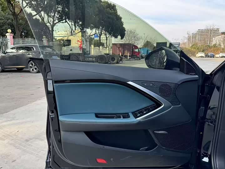 Фото 6 - MG Motor 7