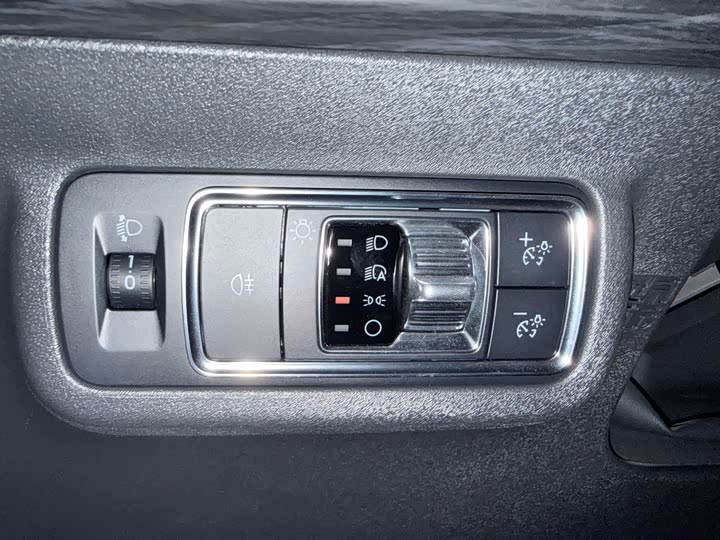 Фото 18 - Lincoln Z (Zephyr)