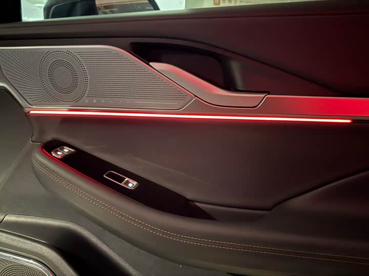 Фото 19 - Lincoln Z (Zephyr)