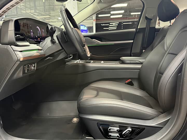 Фото 8 - Lincoln Z (Zephyr)