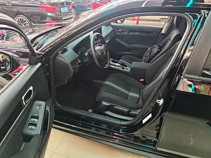 Фото 16 - Honda Civic