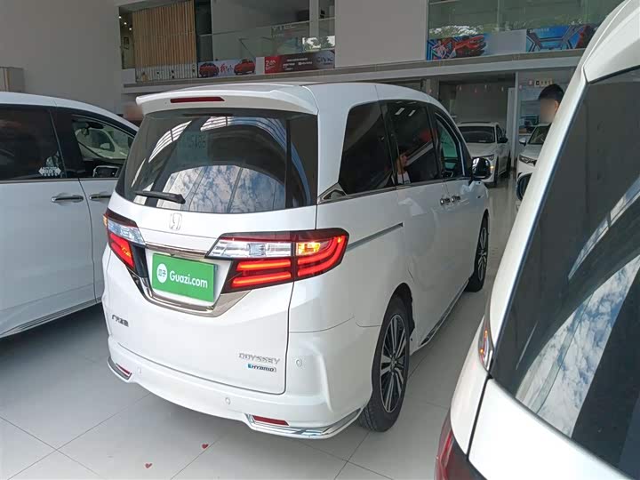 Фото 7 - Honda Odyssey