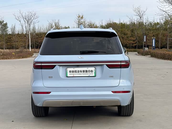 Фото 12 - LiXiang One