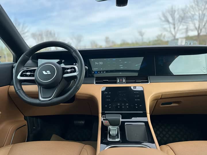 Фото 7 - LiXiang One