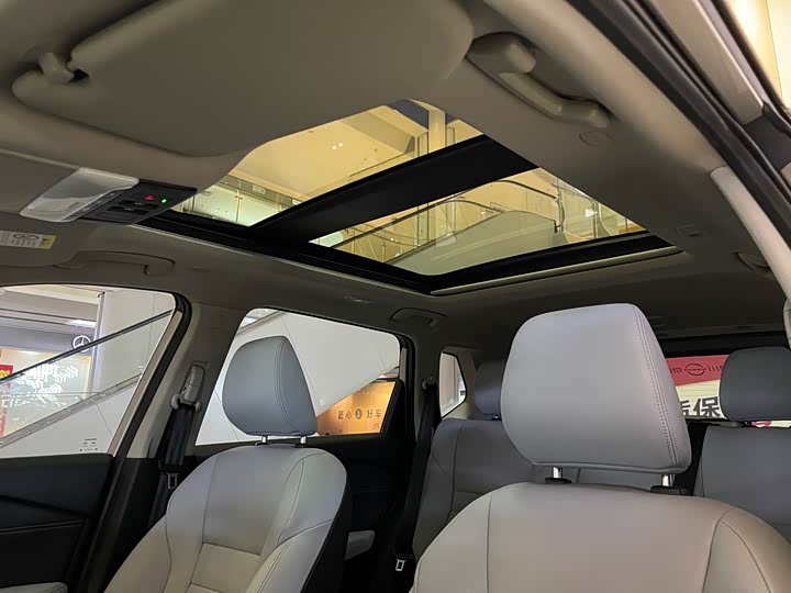 Фото 12 - Nissan X-Trail