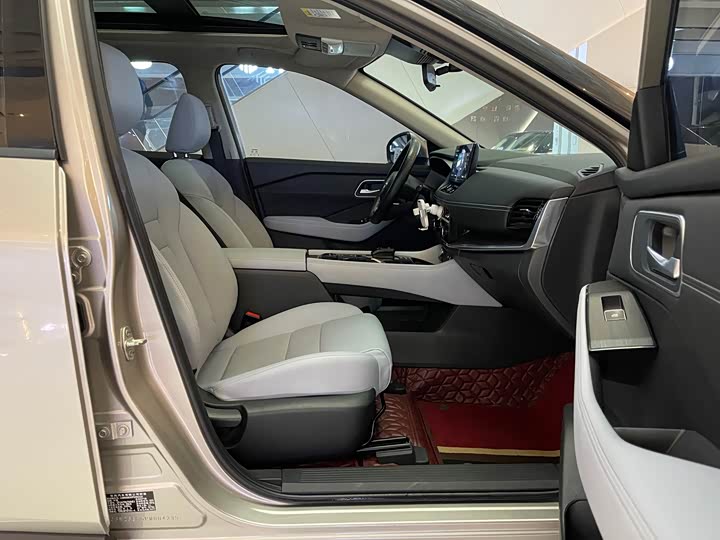 Фото 21 - Nissan X-Trail