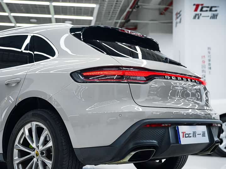 Фото 13 - Porsche Macan